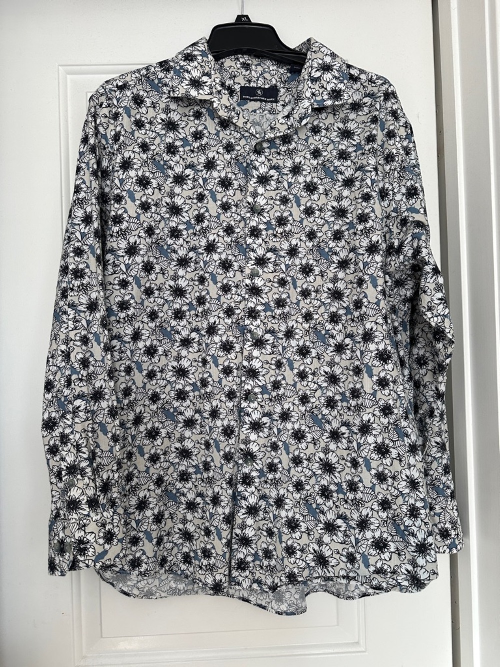 Hart Schaffner Marx White & Navy Floral Button-Down Shirt